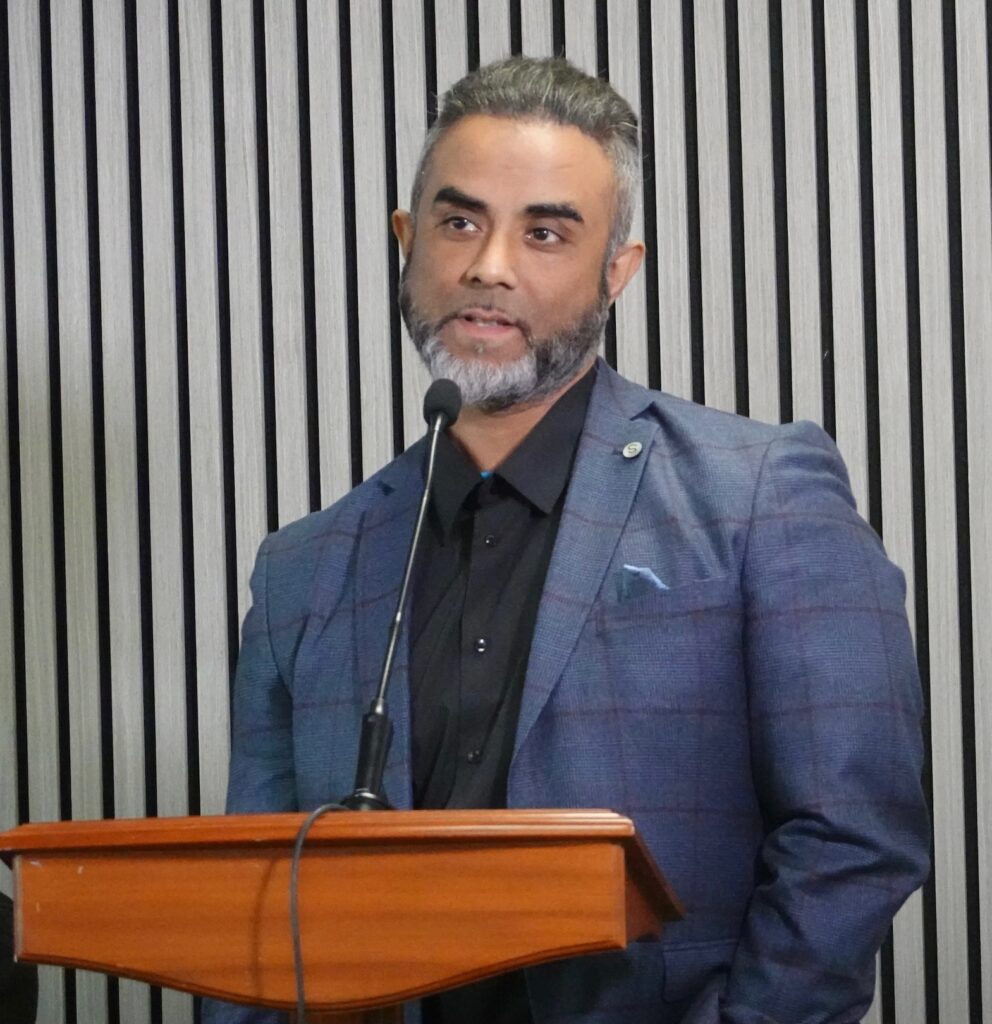 Digital British Islam, Dr Hamid, East London Mosque. May 2025. Photo: Yvonne Howard-Bunt